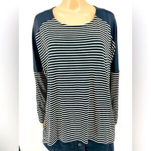 Bobeau Womenโs StripedโColorblock Sweater SZโL
